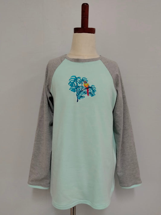 Raglan Sweatshirt with Parrot Embroidery